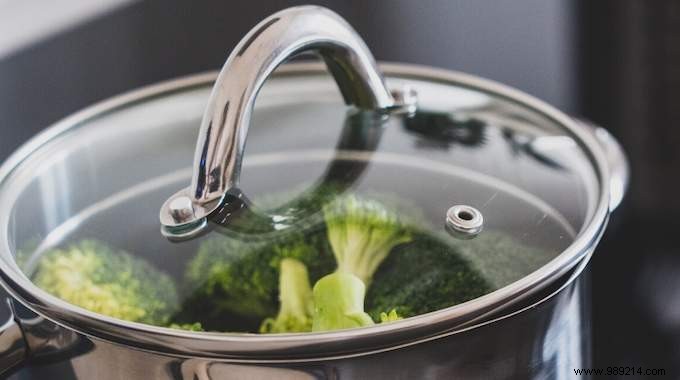 Save Energy in the Kitchen: The Power of Using a Lid While Cooking