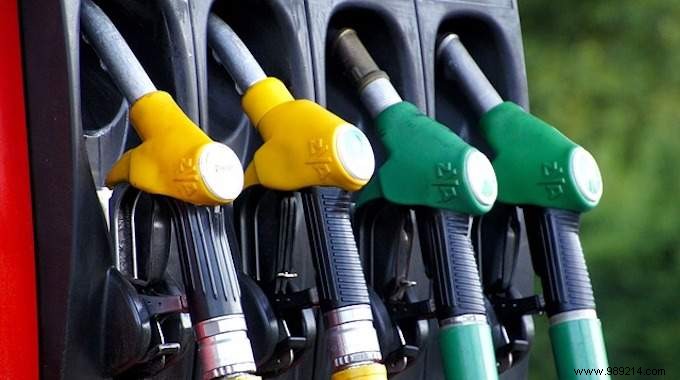 Skyrocketing Gas Prices: 4 Expert Tips to Cut Fuel Consumption