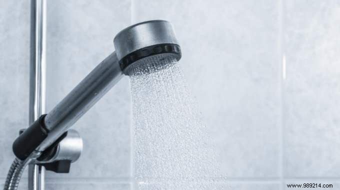 Smart Ways to Stay Clean and Save Water: Proven Hygiene Tips