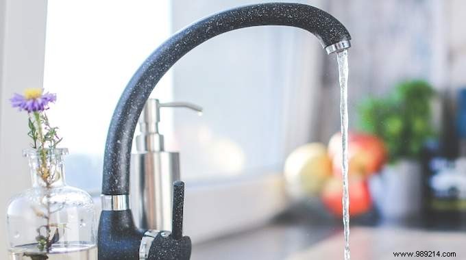 Automatic Infrared Faucet: Real User Tests and Experiences?