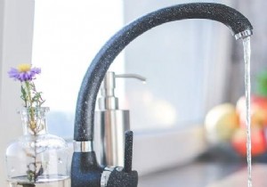 Automatic Infrared Faucet: Real User Tests and Experiences?