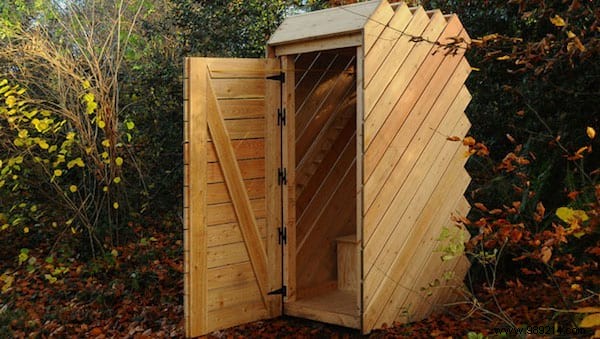 Install Dry Toilets: Save Thousands of Gallons of Water and €170 Yearly on Bills