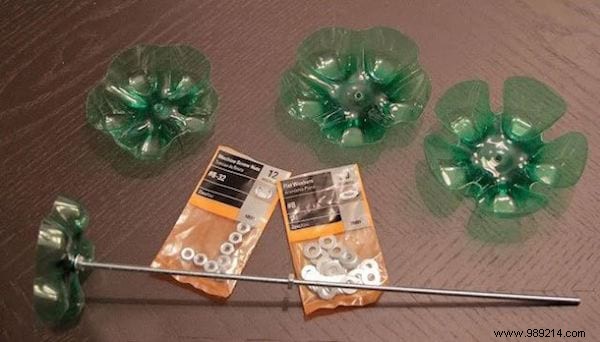 18 Ingenious Ways to Upcycle Plastic Bottles Into Useful Home and Garden Items