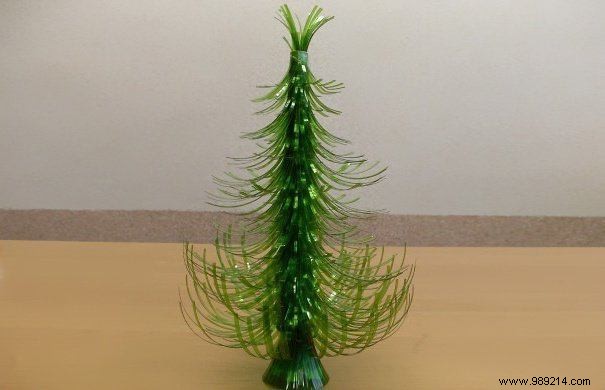 18 Ingenious Ways to Upcycle Plastic Bottles Into Useful Home and Garden Items