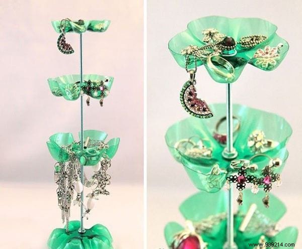 18 Ingenious Ways to Upcycle Plastic Bottles Into Useful Home and Garden Items