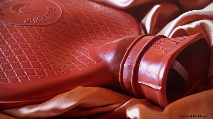 Slash Heating Bills This Winter: Grandma s Hot Water Bottle Hack That Actually Works