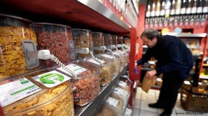 Unlock Supermarket Savings: Shop High and Low for the Best Deals