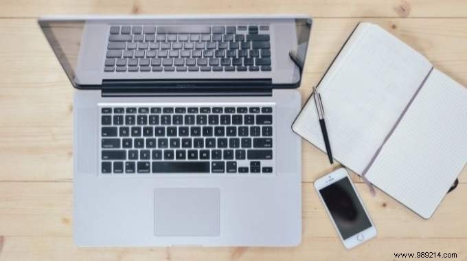 Half-Price iPhone and Laptop Deals: Expert Picks from PC Market Destocking