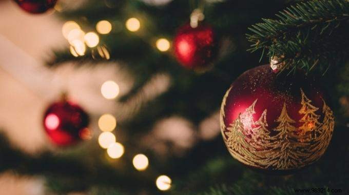 DIY Christmas Trees on a Budget: Quick 2D and 3D Ideas in Under 1 Hour