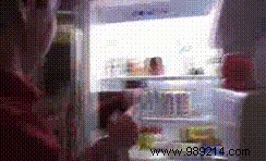 Quick Hack: Store 12 Cans in Your Fridge in Seconds Without Unpacking