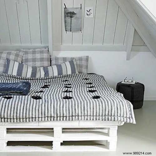 14 Genius DIY Bed Ideas: Affordable, Custom Designs for Cozy Sleep
