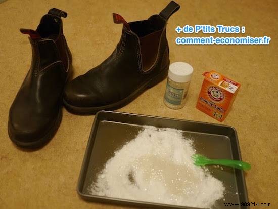 Create Realistic Santa Footprints with Baking Soda: Easy Christmas Magic