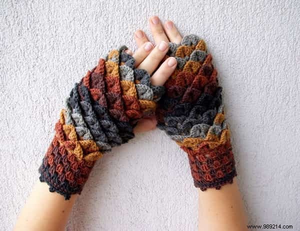 Handcrafted Crochet Dragon Mittens: Cozy Winter Warmth with Touchscreen Fingertips