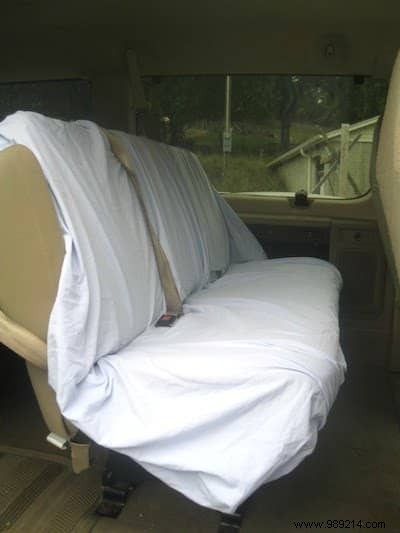 12 Ingenious Ways to Repurpose Old Bed Sheets: Expert Eco-Friendly Hacks