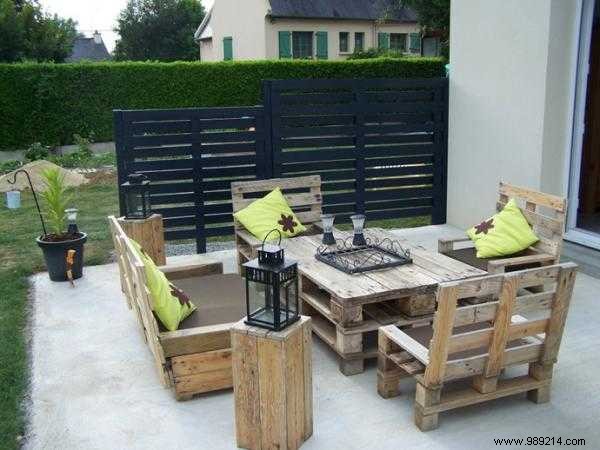 42 Genius DIY Wooden Pallet Projects: Upcycle into Furniture, Decor, and More
