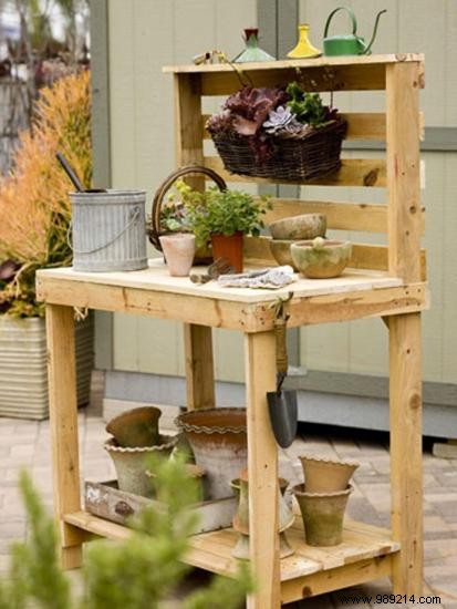 42 Genius DIY Wooden Pallet Projects: Upcycle into Furniture, Decor, and More
