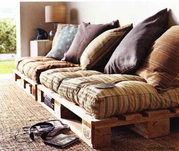 42 Genius DIY Wooden Pallet Projects: Upcycle into Furniture, Decor, and More