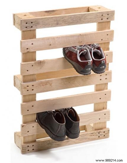 42 Genius DIY Wooden Pallet Projects: Upcycle into Furniture, Decor, and More