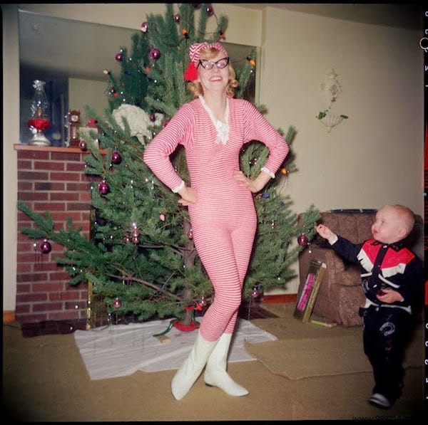 40 Nostalgic Christmas Photos from the 1950s: Relive Holiday Magic of Yesteryear