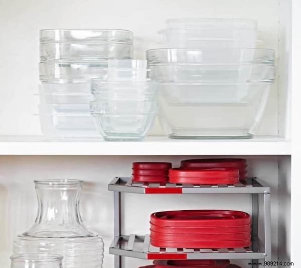 12 Genius Tupperware Storage Ideas to Declutter Your Kitchen Cabinets