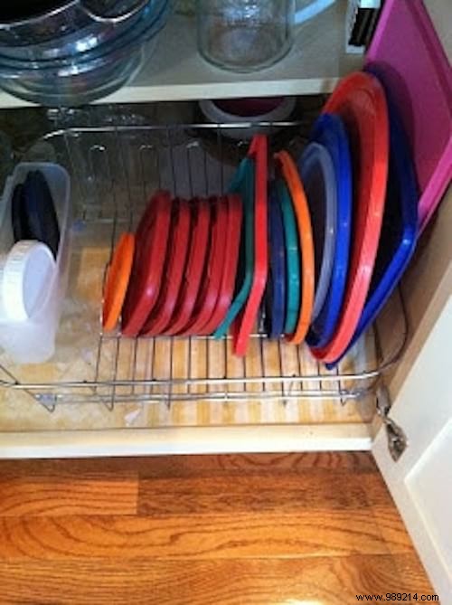 12 Genius Tupperware Storage Ideas to Declutter Your Kitchen Cabinets