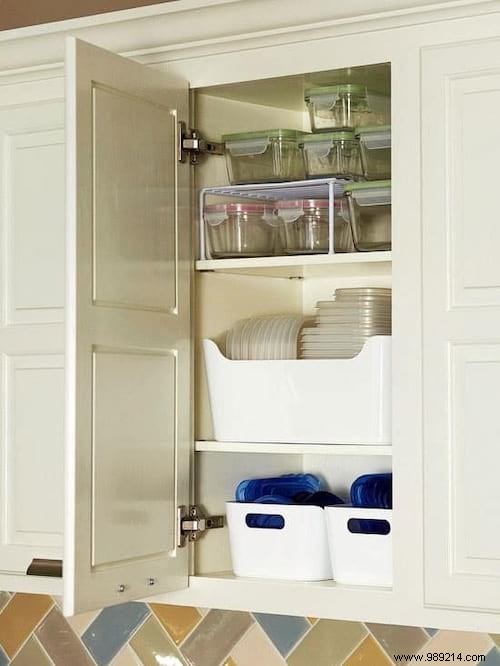 12 Genius Tupperware Storage Ideas to Declutter Your Kitchen Cabinets