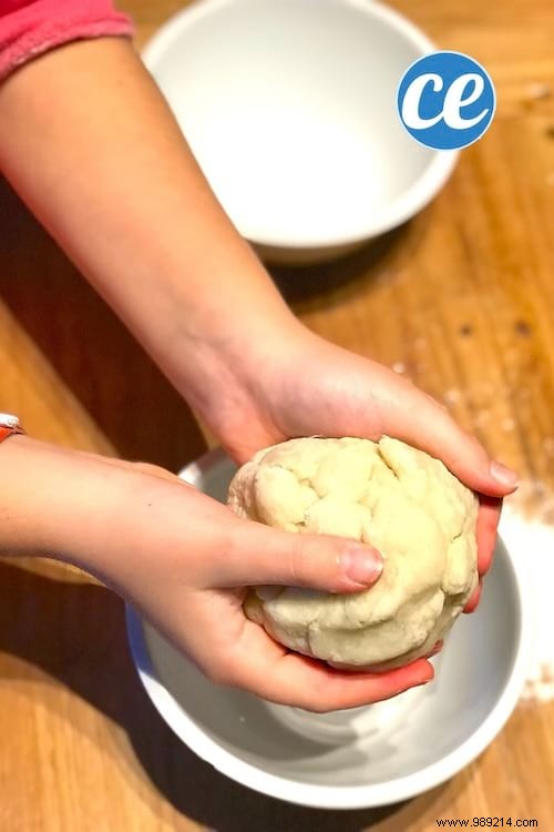 Easy 100% Natural Edible Play Dough Recipe: Safe for Kids from a Kindergarten Teacher