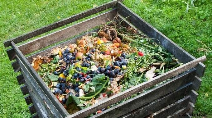 Affordable Aeroquick Compost Bin: The Efficient Silo for Home Gardeners