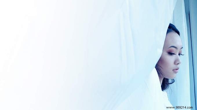 Easy DIY Fix: Repair Broken Shower Curtain Grommets and Save Money