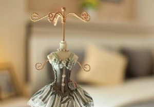 DIY Earring Holder: My 30-Minute Craft for Organized Jewelry