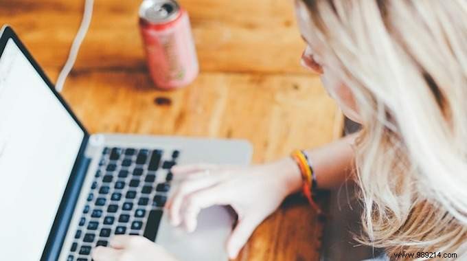 How to Clean Your Computer Screen: Simple, Effective Tips from a Pro Optician