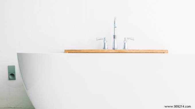 DIY Bath Bridge: Build a Custom Bathtub Shelf in 4 Easy Steps