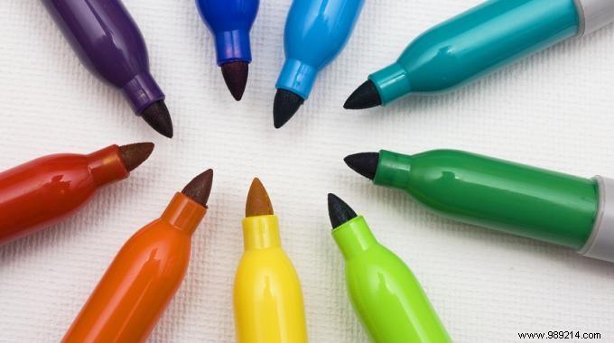 Revive Dried-Out Markers with White Vinegar: A Parent s Proven Trick