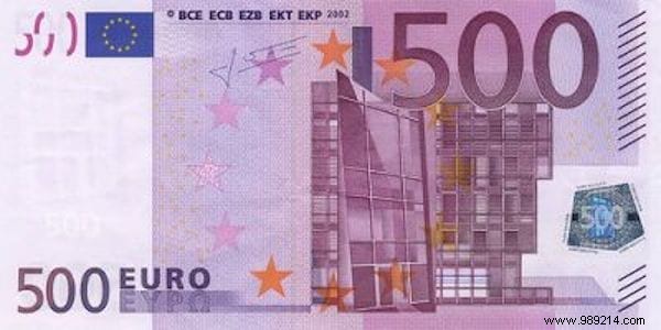 How to Remove Coffee Stains from Clothes: Proven Vinegar and Lemon Remedy