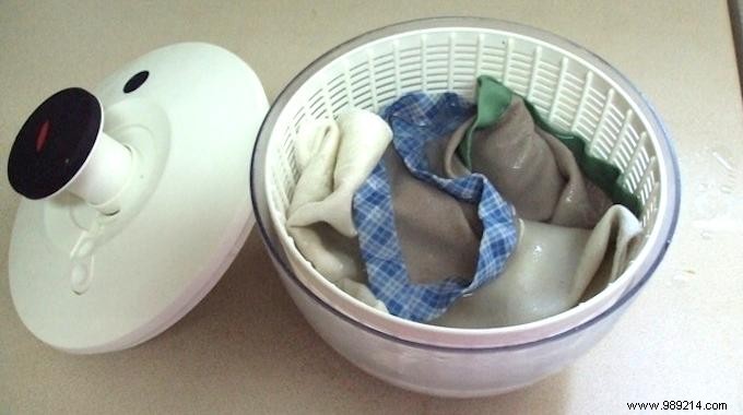 Safely Dry Delicate Laundry with a Salad Spinner: A Proven Kitchen Hack