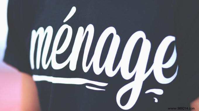 4 Genius Ways Grapefruit Essential Oil Transforms Household Cleaning