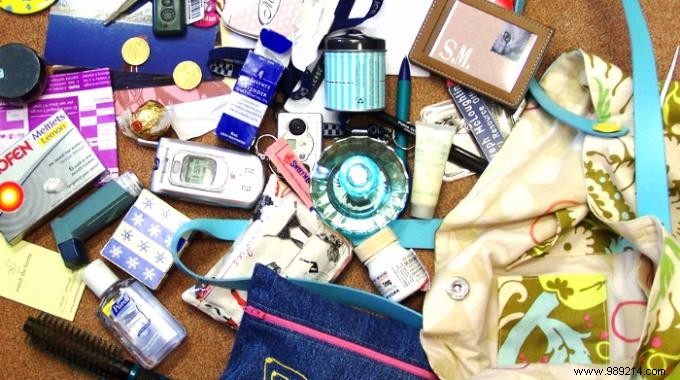 How to Clean Dirt from Your Handbag Bottom Without Spilling Contents