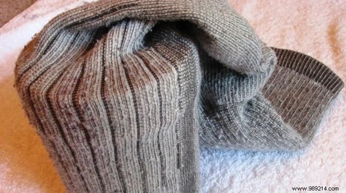 Proven Hack: Dry Socks Lightning-Fast Without a Dryer