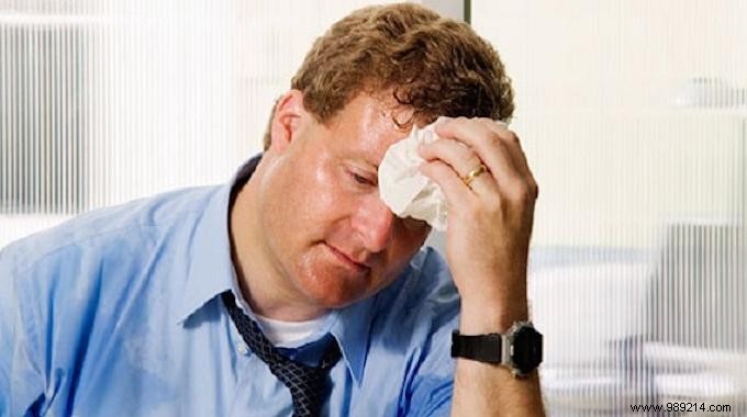 Beat the Office Heat: Simple Door Trick for Cooler Airflow Without AC