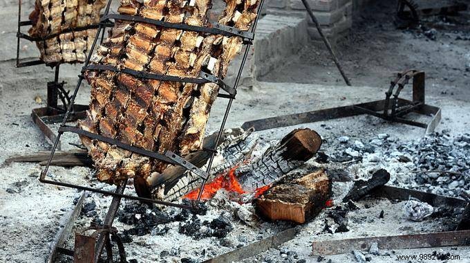 How to BBQ Without a Grill Grate: Proven Spoon Hack for Electric Grills