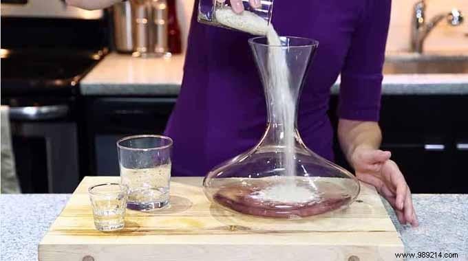 Expert Tip: Clean Your Decanter Perfectly with This Simple Salt Method