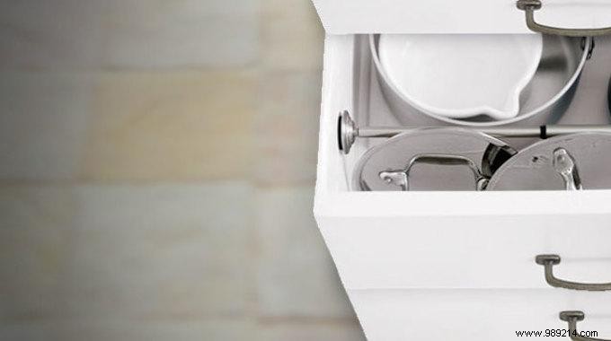 The Smart Telescopic Bar Hack for Organizing Pot Lids Effortlessly