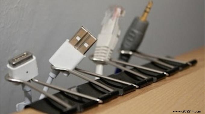 Genius Desk Hack: Organize Office Cables with Binder Clips – No More Tangles
