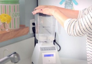 Clean Your Blender in Just 2 Minutes: The Simple Soap and Water Trick