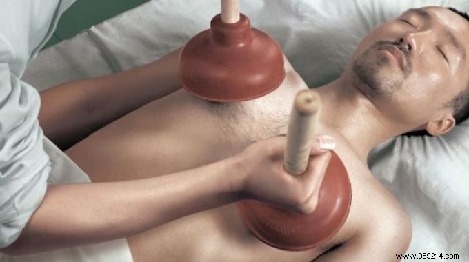 How to Unclog a Drain Fast and Safely Using Just a Plunger