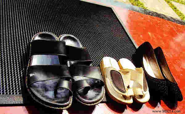 The 10 Dirtiest Everyday Items: Surprising Germ Facts from Hygiene Studies