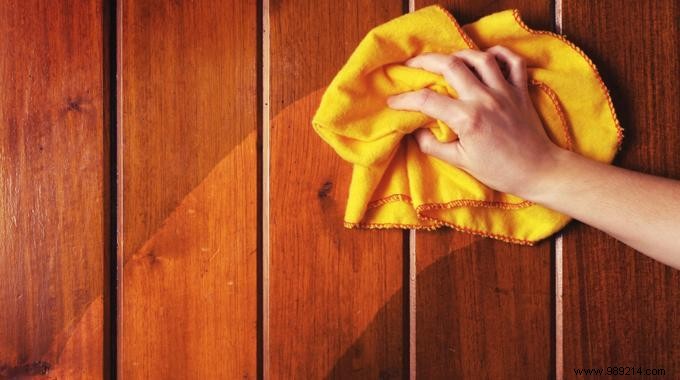 Expert-Tested Homemade Dust Remover Recipe for Spotless Furniture