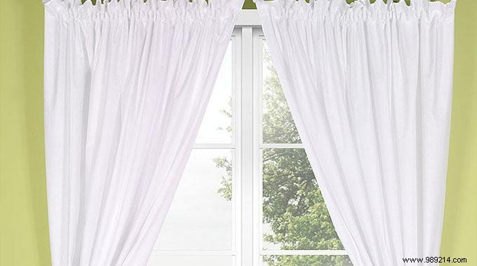Restore Curtains to Brilliant White Using Baking Powder: Proven Home Tip