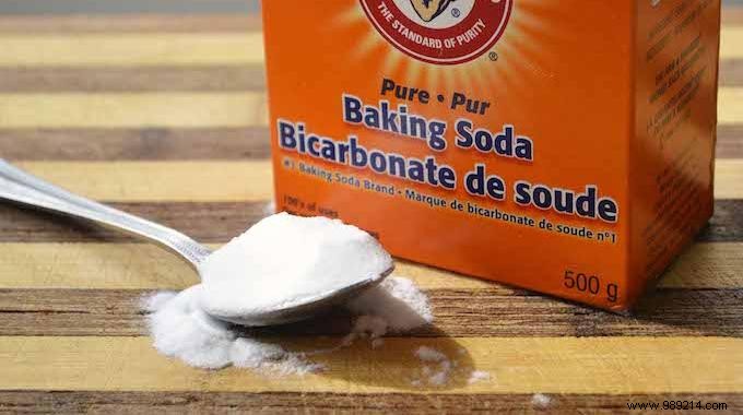 10 Surprising Baking Soda Uses for Everyday Home Cleaning