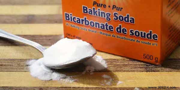 10 Surprising Baking Soda Uses for Everyday Home Cleaning